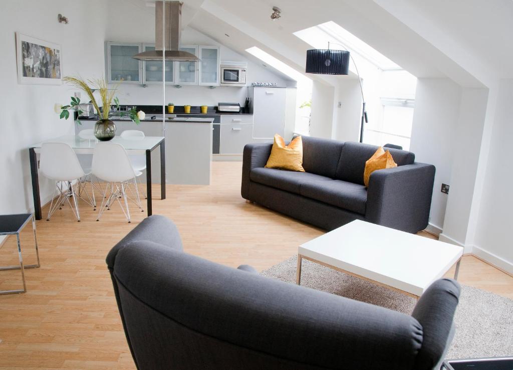 Regent House Deluxe 2 Bedroom Apartment ハロゲート エクステリア 写真